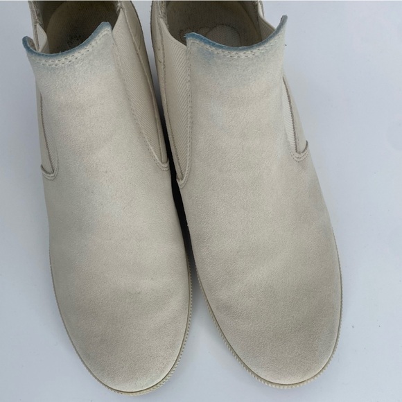 Sorel Out and About Stone Suede Slip on Wedge boot Shoes size 9.5 - Picture 6 of 9